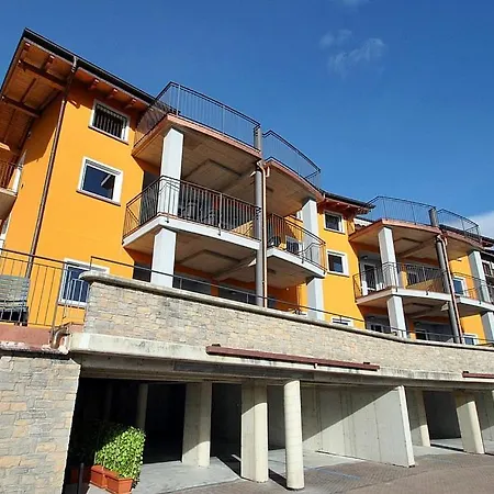 Piazzo Sleeps 8 Pool Wifi * Vercana